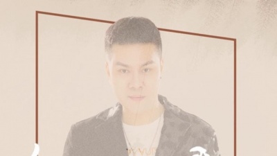 晨奶肘子 - 听伤心的歌流伤心的泪 (Dj版)