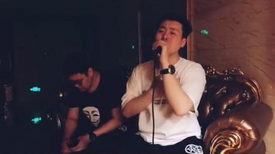 豆豆果 - 《爱如潮水》半吨兄弟