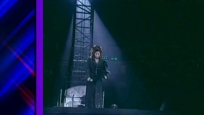李丽霞 - 让一切随风 现场版