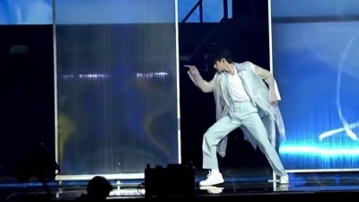 TF家族-朱志鑫、TF家族-张泽禹、TF家族-张极、TF家族-苏新皓、TF家族-张峻豪 - Baby Don't Cry