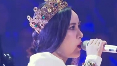 全球音乐吧 - 华晨宇与他的恩师尚雯婕《小星星》瞬间燃爆全场！
