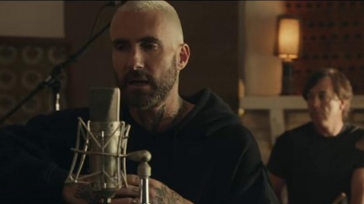 Maroon 5 - Middle Ground