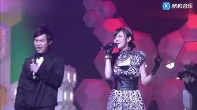 王梓轩、雨侨、农夫 - 爱是 现场版