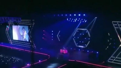 影视热搜令 - EXO三巡演唱会keep on dancing环节，现场嗨爆了！！！