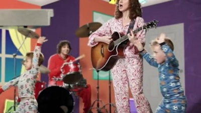 The Laurie Berkner Band - Choc-o-lot In My Pock-o-lot