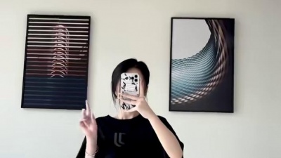 剧荒了么 - #日常 |不是一见钟情 是她那天穿了包臀裙#这样的身材打几分