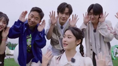 王宝强、杨迪、陈哲远、徐明浩、沈月、张祎曈 - 青春就这Young