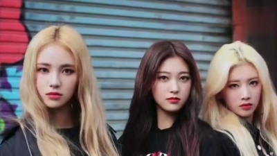 ODD EYE CIRCLE - Sweet Crazy Love (Live At M! Countdown 2017/11/02)