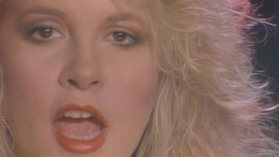 Stevie Nicks - Rooms On Fire