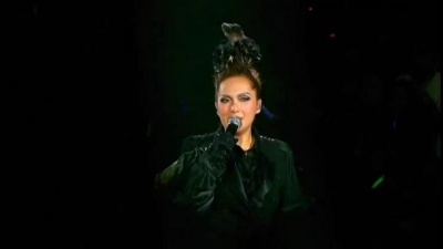 卫兰、JW王灏儿 - 男人信什么 演唱会现场版