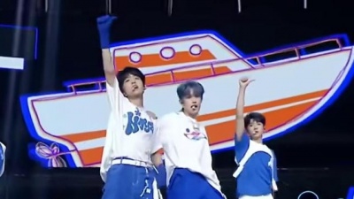 TF家族-朱志鑫、TF家族-张泽禹、TF家族-张极、TF家族-苏新皓、TF家族-张峻豪 - Yummy