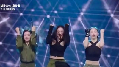 李沅禧、申慧媛、朴敏珠、崔夏瑟、MOA、叡源、FUNA - FEARLESS