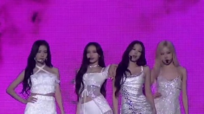 BLACKPINK - Pink Venom