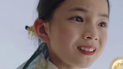 陈都灵、珠海童年树童声合唱团 - 故乡的云