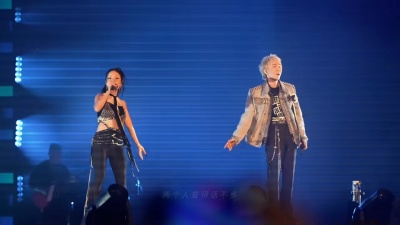 豆豆果 - Tizzy T、万妮达Vinida Weng《冷战》演唱会饭拍