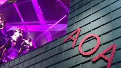 AOA - 短裙