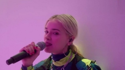 Lolo Zouaï - Moi (Live)