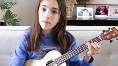 Gabriela Bee - SOUND IN COLOR (Acoustic)