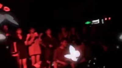 浪里小草莓 - Dj小马哥喝酒的今晚提前订桌，晚点爆满
