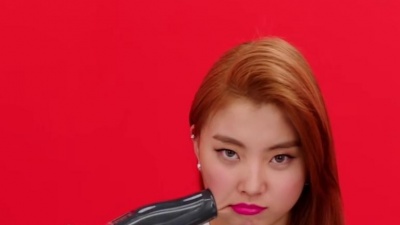 LADIES' CODE - KISS KISS