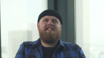 Tom Walker - What A Time To Be Alive （Deluxe）采访1