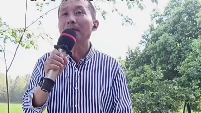 胡子大叔 - 时光时光慢些吧不要再让你变老了