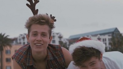 The Vamps - I Wish It Could Be Christmas Everyday