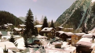 Elena Gheorghe、Adi Cristescu、Uddi - Polul Nord(Brrrrrr...)