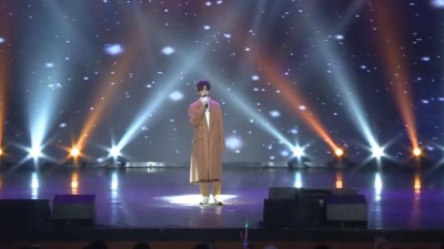 谷蓝帝、腾讯音乐由你榜 - 《夏天结束了》 谷蓝帝【由你音乐榜校园热LIVE北京站 现场版】