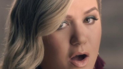 Kelly Clarkson - Invincible