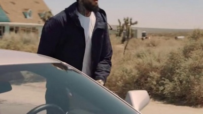 Travie McCoy、Sia - Golden