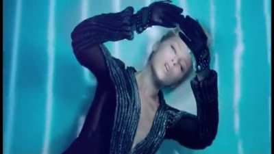 Kylie Minogue - Get Outta My Way