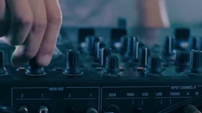 Vinai、Harrison - The Wave