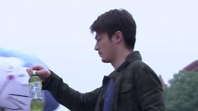 阿木 - 爱在现实面前