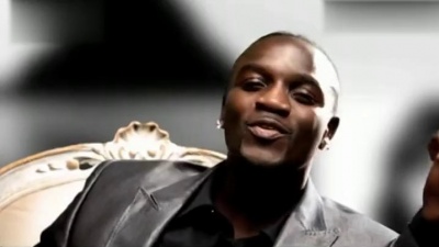 Akon、Colby O'Donis、Kardinal Offishall - Beautiful