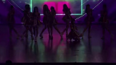 SNH48 - 万有引力 - 2015全国巡回演唱会长沙站 现场版 15/06/20