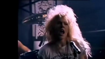 Guns N' Roses - Welcome To The Jungle