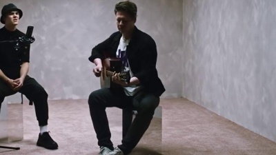 AJ Mitchell - Like Strangers Do