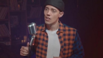 Leroy Sanchez、LaurDIY - CAN YOU FEEL THE LOVE TONIGHT