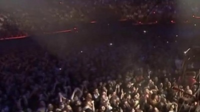 tryo - Pour un Flirt avec la crise (Tryo détourne Bercy 2009)