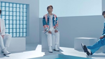 Super Junior K.R.Y. - SUPER JUNIOR-K.R.Y.《我们的青涩季节 (When We Were Us)》MV