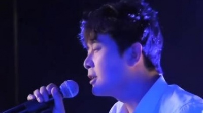 卷公子 - 与你到永久 高清版 好听爱了 感谢@晓峰&China blue?  #音乐现场 #伍佰经典老歌 #与你到永久