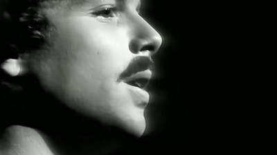 scott mckenzie - San Francisco (Be Sure To Wear Flowers In Your Hair)