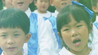 回龙观童声合唱团 - 音乐伴我成长
