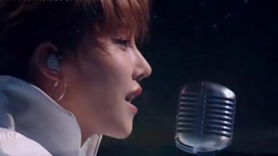 刘雨昕 - #63EBE9