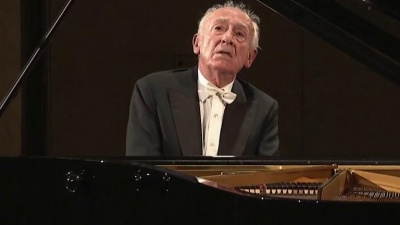 Maurizio Pollini - Beethoven: Piano Sonata No. 30 in E Major, Op. 109 - 3c. Variation II: Leggiermente