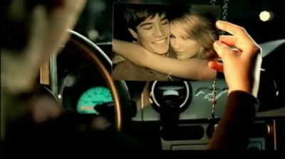 Taylor Swift - Picture To Burn