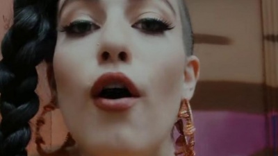 Clau - Menina De Ouro