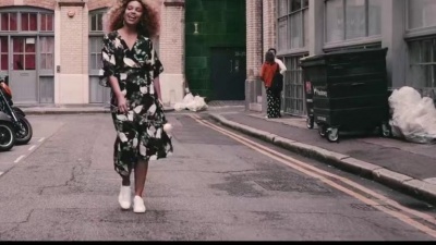 Milky Chance、Izzy Bizu - Bad Things