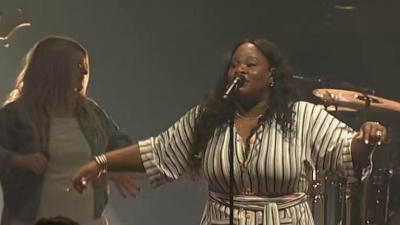 Tasha Cobbs Leonard - I'm Getting Ready